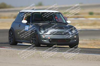 media/Sep-20-2025-Extreme Speed (Sat) [[1fcc23683c]]/Orange (Mid Intermediate)/Session 1 (Sunset)/